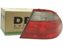 lampa-tyl-prawa-mercedes-clk-c208-97-02-coupe-a208-98-02-kabriolet