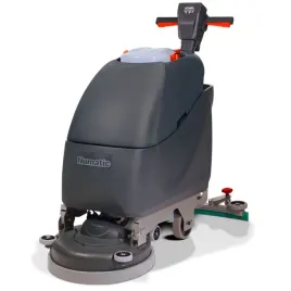 maszyna-czyszczaca-numatic-tt-4045g-450-mm-1500-w