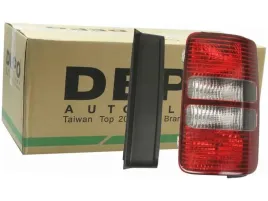 lampa-tyl-prawa-vw-caddy-iii-mk3-10-15