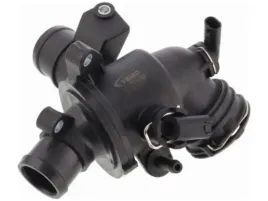 obudowa-termostatu-mercedes-cls-c218-2-1-x218-2-1