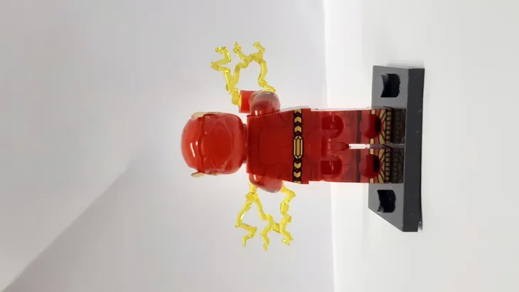 klocki-figurka-flash-avengers-marvel-wiek-dziecka-4-lata
