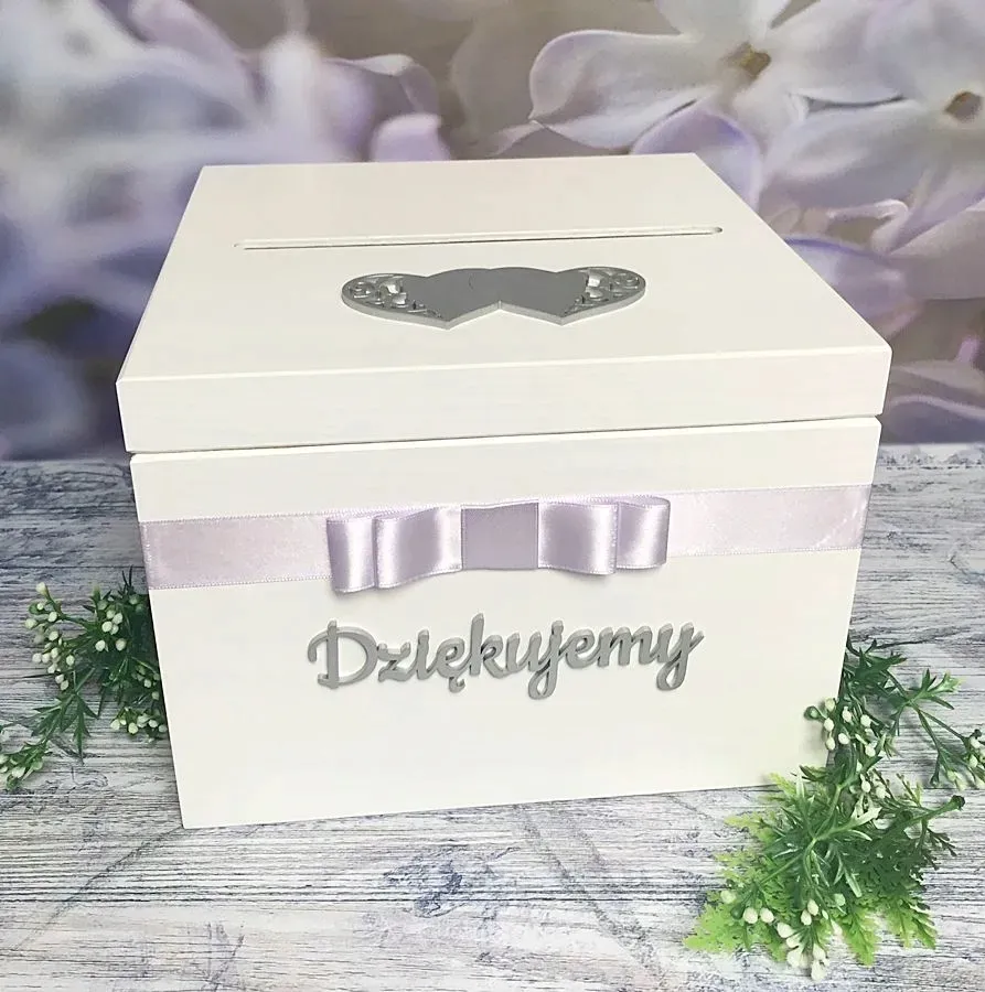 pudelko-na-koperty-serca-golabki-material-wykonania-drewno
