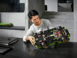 lego-technic-42115-lamborghini-sian-fkp-37