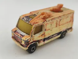 matchbox-graffic-traffic-mercedes-tv-news-truck