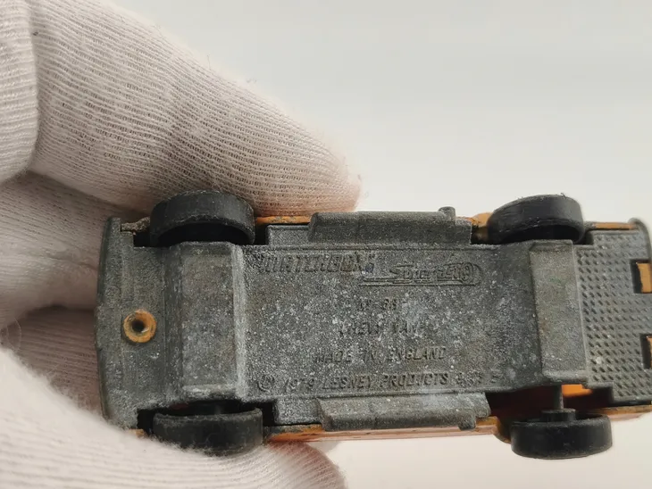 matchbox-chevy-van-chevrolet-marka-matchbox