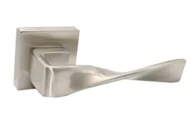 komplet-klamek-twist-qr-do-drzwi-wewnetrznych-nikiel