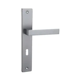 komplet-klamek-domino-qubik-chrom-satyna-light-na-klucz-zwykly-rozstaw-72