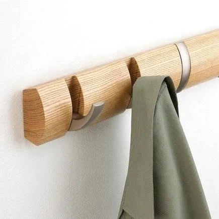 wieszak-flip-hook-naturalny-material-drewno
