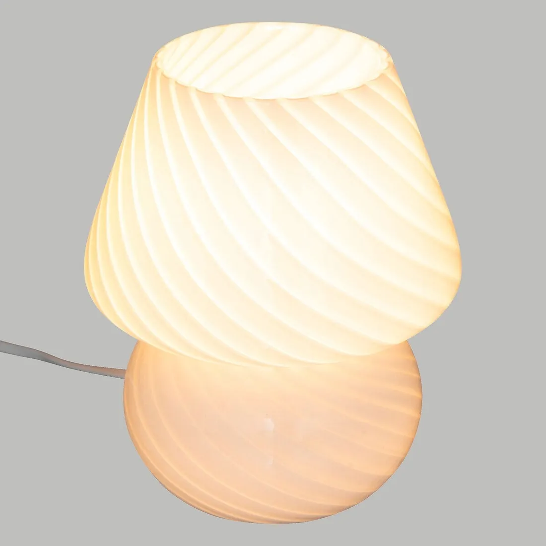 lampka-nocna-cara-biala