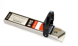 ostrza-wymiennezapaswklad-do-noza-18mm-lamane