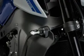 uchwyty-puig-do-kierunkowskazow-przednich-w-yamaha-mt-09