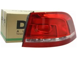 lampa-tyl-prawa-depo-441-19c3r-ue