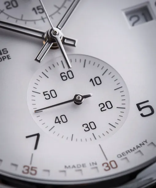zegarek-meski-junghans-form-c-chronoscope-ksztalt-koperty-okragla