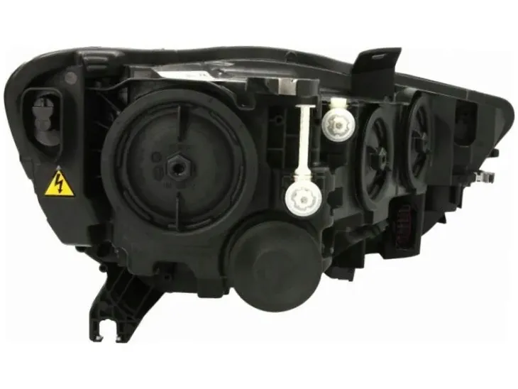 lampy-reflektory-audi-a6-c7-14-18-rodzaj-swiatel-mijania-tradycyjne-halogenowe