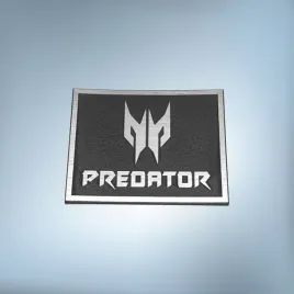 greatergreatergreater-predator-54x43-srebrny2-emblemat-naklejka-logo-znaczek-zamiennik