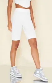 biale-prazkowane-spodenki-prettylittlething-l