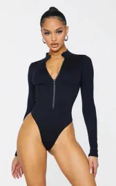 czarne-zapinane-body-prettylittlething-m