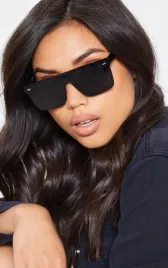 czarne-okulary-przeciwsloneczne-prettylittlething-one-size