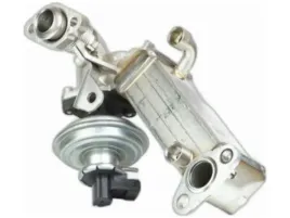 chlodnica-spalin-bmw-1-e81-2-0-e82-2-0-e88-2-0-e87-2-0