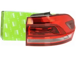 lampa-tyl-prawa-vw-touran-15-19