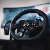 kierownica-logitech-g923-ps5-ps4-pc-marka-logitech