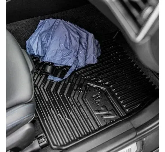 dywaniki-elastomerowe-renault-megane-iv-2015-stan-nowy-kolor-czarny