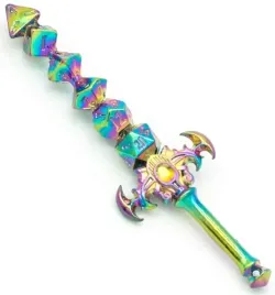 mini-miecz-z-kostek-metalowy-teczowy-rainbow-rpg-dandd-mtg-board-game-bg3-dnd