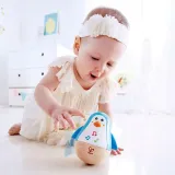 muzyczny-pingwin-e0331-hape-wiek-dziecka-6-m