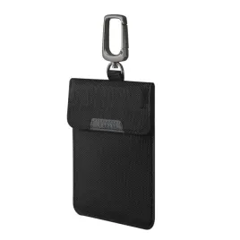 antykradziezowe-etui-spigen-pouch-keyless-rfid-signal-blocker-czarne