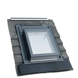 wylaz-dachowy-pvc-5062-ocieplony-3szybowy-kolnierz-ral-7016