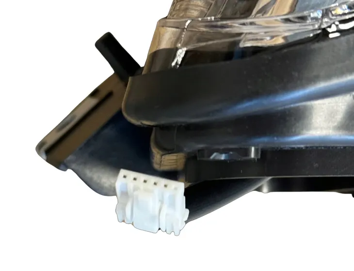 lewy-reflektor-chrysler-pacifica-2016-2020-d3s-hb3-rodzaj-swiatel-mijania-led