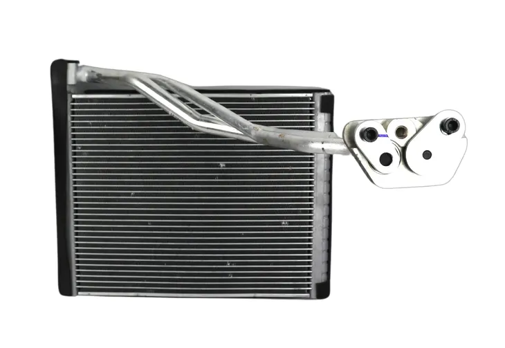 parownik-tesla-model-y-2020-150064500a-stan-nowy
