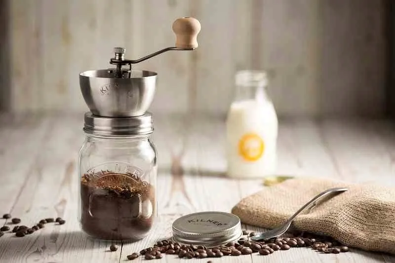 mlynek-do-kawy-kilner