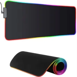 podkladka-mata-pod-myszke-na-biurko-gamingowa-rgb-czarna-podswietlana-duza