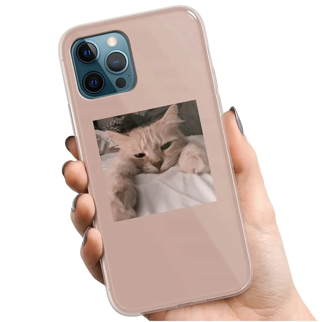 modne-etui-do-iphone-12-pro-max-wzory-jakosc