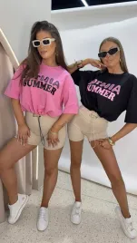 t-shirt-mia-maison-bad-bunny-rozowy-czarny-napis