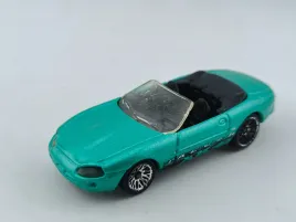 hot-wheels-jaguar-xk-8-xk8