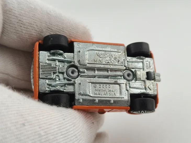 hot-wheels-power-launcher-mini-cooper-marka-hot-wheels