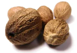 galka-muszkatolowa-cala-35g-natural-expert