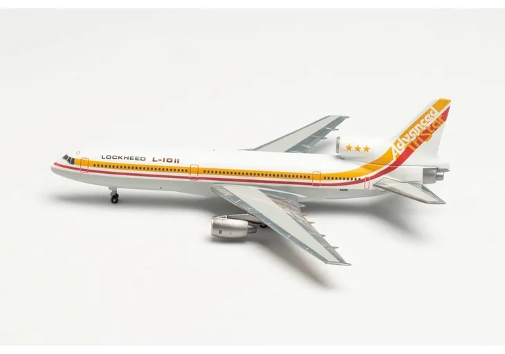 model-samolotu-lockheed-l-1011-1-tristar-1-500-waga-z-opakowaniem-2-kg