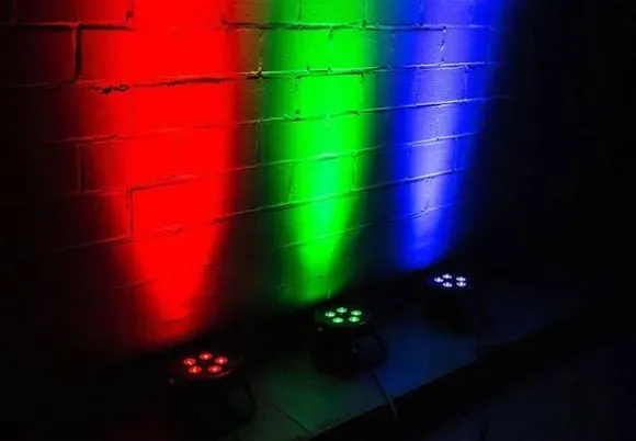 zestaw-adj-mega-tripar-profile-max-plaski-reflektor-par-pilot-led-rc2-nowy-kod-producenta-mega-tripar-profile-max