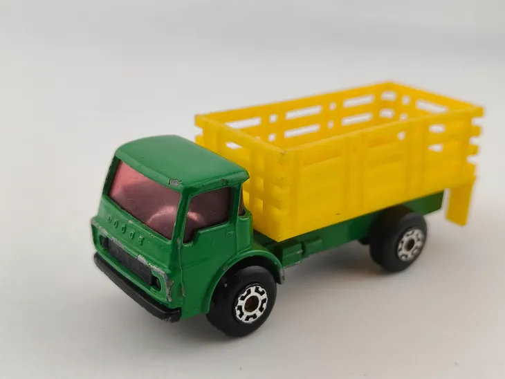 matchbox-cattle-truck