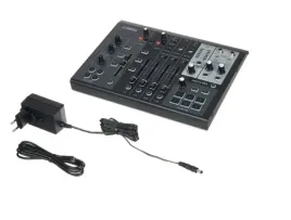 yamaha-ag08-bl-8kanalowy-mikser-do-transmisji-strumieniowej-interfejs-audio