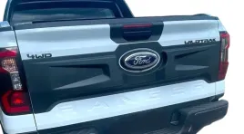 nakladka-na-pake-dokladka-na-klape-ford-ranger-2022-