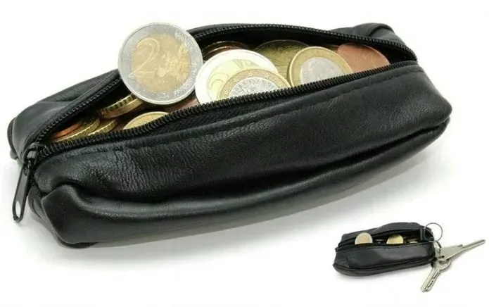 etui-na-klucze-pendrive-bilon-skorzane-pojemne-stan-nowy