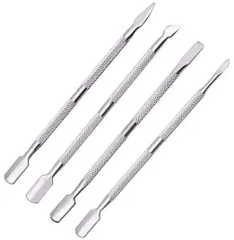 zestaw-narzedzi-manicure-do-paznokci-i-skorek