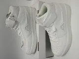 kappa-bash-mid-white-r-39-ocieplenie-brak-informacji