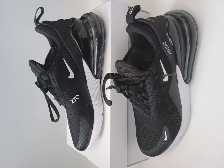 buty-nike-air-270-ocieplenie-brak-informacji