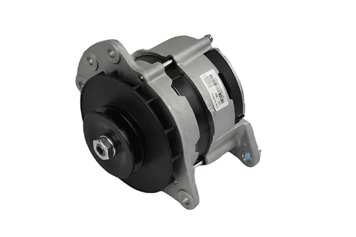 alternator-uniwersalny-14v-stan-nowy