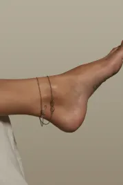 anklet-bransoletka-srebrna-na-kostke-litera-u